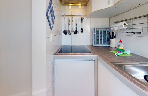 Hornum Apartment | Cozy Three-Room Apartment in Hörnumer Heide with Pool