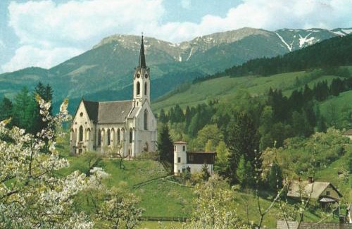 Prein an der Rax Apartment | Cozy Holiday Apartment in Prein an der Rax for Families