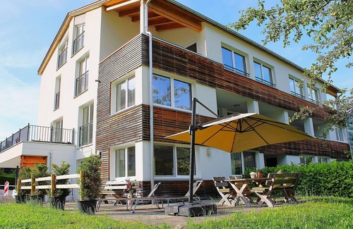 Tschagguns Apartment | Cozy Ferienwohnung Drei Türme Top 2 with Pool Access