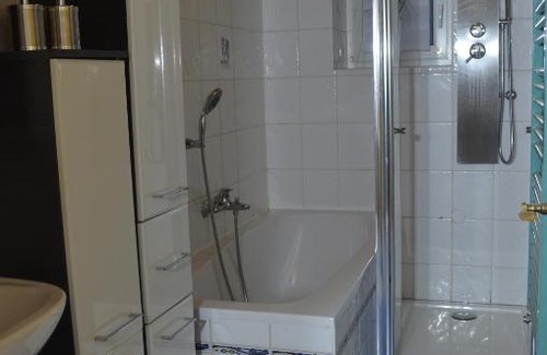 Kirchenpingarten Apartment | Cozy Getaway: Family-Friendly Ferienwohnung With Top Ratings