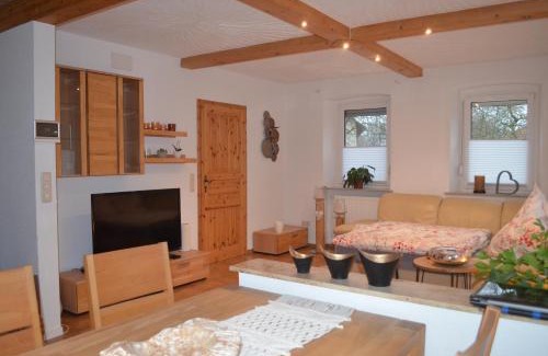 Kirchenpingarten Apartment | Cozy Getaway: Family-Friendly Ferienwohnung With Top Ratings