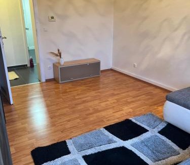 Herne Apartment | Cozy Monteurenwohnung in Herne - Family & Pet Friendly