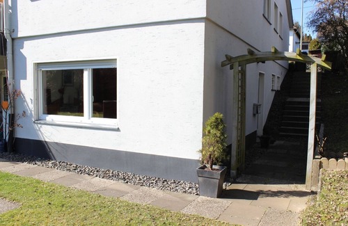 Dahlbruch Apartment | Cozy 46sqm Apartment with Covered Terrace & Pet-Friendly