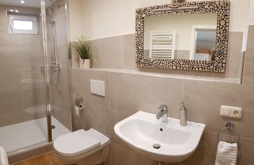 Rottbach Apartment | Cozy Holiday Apartment on the Edge of Town, Pet Friendly