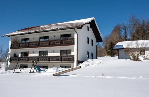 Neuschoenau Apartment | Cozy Apartment with Spacious Terrace by National Park Lusen