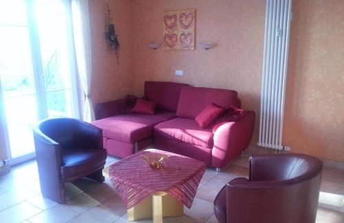 Redewisch Apartment | Cozy Vacation Apartment in Redewisch with Garden & Terrace