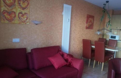 Redewisch Apartment | Cozy Vacation Apartment in Redewisch with Garden & Terrace
