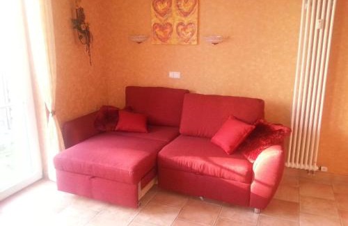 Redewisch Apartment | Cozy Vacation Apartment in Redewisch with Garden & Terrace