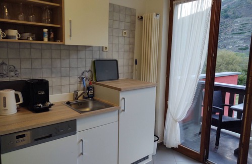 Dieblich Apartment | Cozy Apartment with Mosel View, Pet and Child Friendly