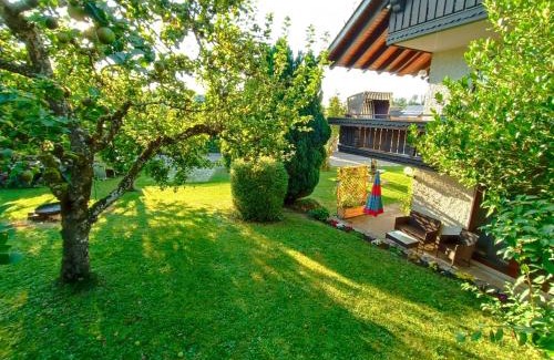 Unteriflingen Apartment | Inviting Holiday Apartment with Terrace in the Black Forest