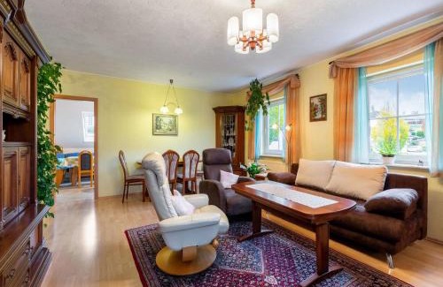 Eslohe Apartment | Forest-Edge Apartment: Pet and Child Friendly Retreat