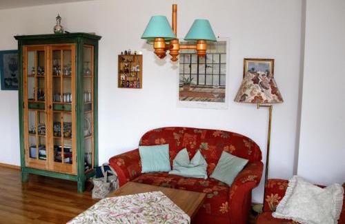 Burgberg Apartment | Kid-Friendly Krämer: Guest Rated 9/10 Stay Awaits You