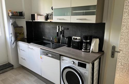Glauchau Apartment | Cozy Vacation Apartment with Free Netflix & Family Amenities