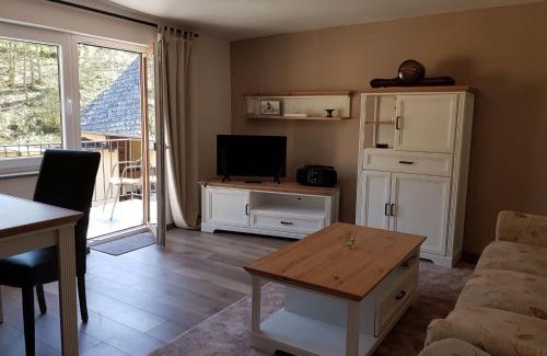 Kaifenheim Apartment | Inviting Holiday Flat Near Kaifenheim with Private Garden