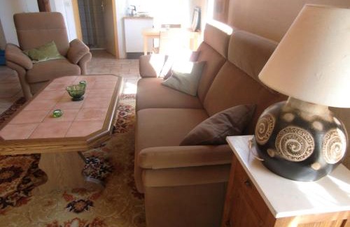 Kaifenheim Apartment | Cozy Studio Apartment Near Kaifenheim and Serene Forest