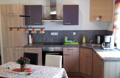 Selber Vorwerk Apartment | Cozy Holiday Apartment with Terrace and Lake View for Four