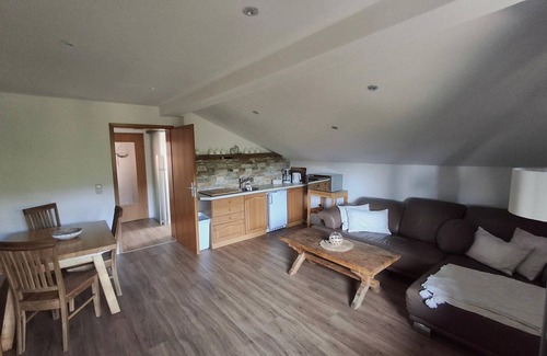 Lam Apartment | Cozy Retreat with Exotic Animals and Family-Friendly Perks