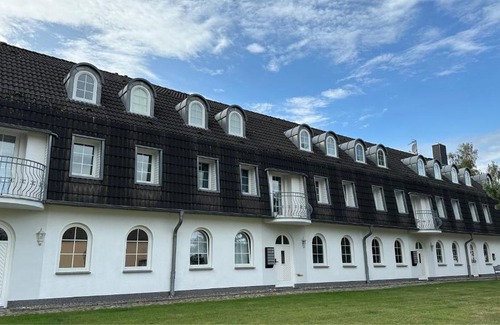 Wischuer Apartment | Cozy Getaway with Balcony near the Baltic Sea - 9.8 Rated