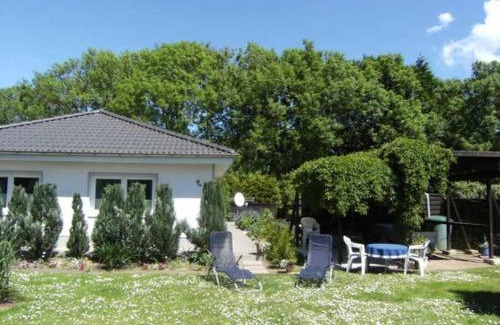 Sassnitz Apartment | Cozy Fewo Sonnenuntergang W - Family-Friendly Retreat