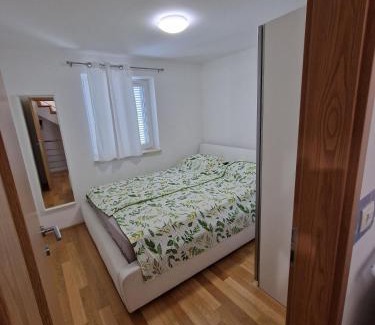 Izola Apartment | Gemütliche, Gepflegte Ferienwohnung