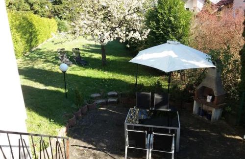 Kaiserslautern Apartment | Bright Apartment in Dansenberg with Hot Tub & Family Amenities