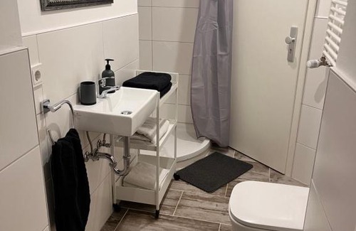Norten-Hardenberg Apartment | Cozy Monteurwohnung & Ferienwohnung Near Family-Friendly Spots