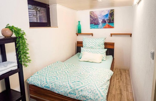 Untermeiderich Apartment | Cozy Apartment with Sauna and Netflix in Duisburg