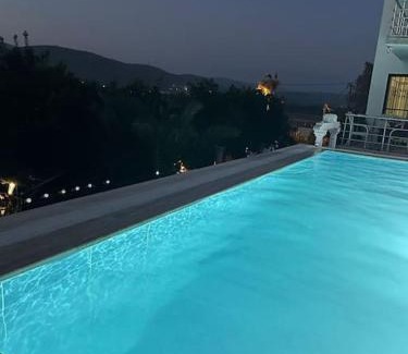 Akcapinar Villa | Cozy Villa with Pool & Hot Tub - Rated 10/10 by Guests