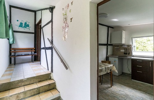 Kalkhorst Apartment | Tranquil Urban Apartment in Pravtshagen with Garden Retreat