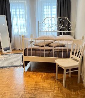 Mitte Apartment | Cozy Apartment in Trier's Pedestrian Zone - Pet & Child Friendly