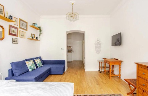 Favoriten Apartment | Cozy Apartment Just 15 Minutes to City Center - Child Friendly