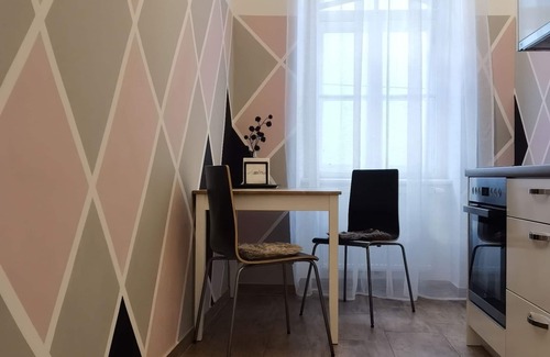 Hernals Apartment | Cozy Two-Bedroom Apartment in Peaceful Location