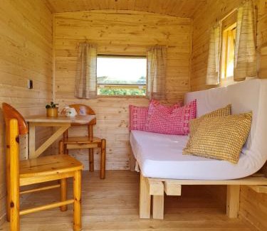 Leuderode House | Cozy Shepherd's Wagon Retreat Surrounded by Nature