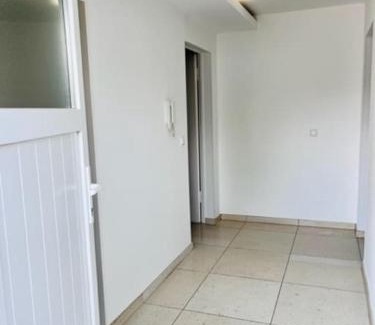 Langen Apartment | Cozy 1-Room Apartment for Families with Great Reviews