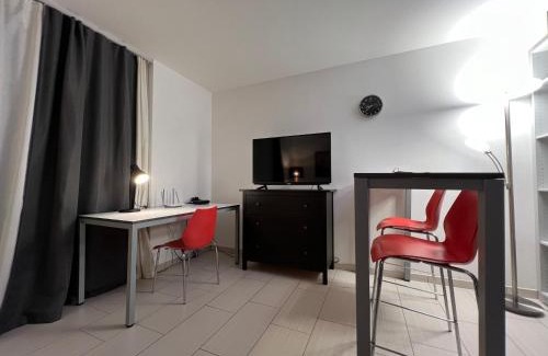 Oststadt Apartment | Cozy Apartment by Rabe: Oceanfront, Free Netflix & Parking