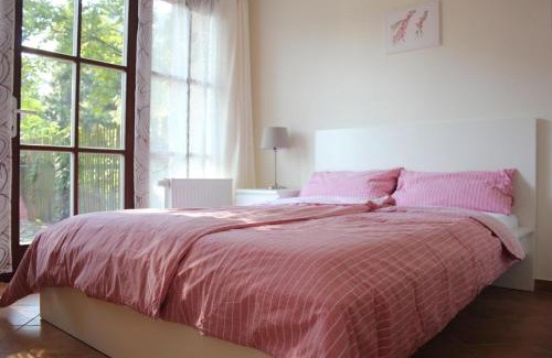 Hinterjessen Apartment | Cozy Double Room in Country House with Garden & Terrace