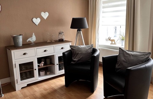 Altstadt Apartment | Cozy Retreat with Free Wi-Fi and Full Kitchen Amenities