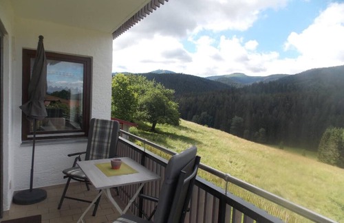Lohberg Apartment | Cozy Retreat with Balcony, Wi-Fi & Perfect 10/10 Rating