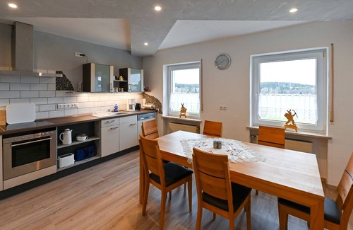 Mehlmeisel Apartment | Gemütliches Ferienhaus mit Balkon für bis zu 4 Personen