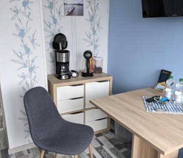 Pewsum Apartment | Cozy Guest Room Near the North Sea for Family Getaways