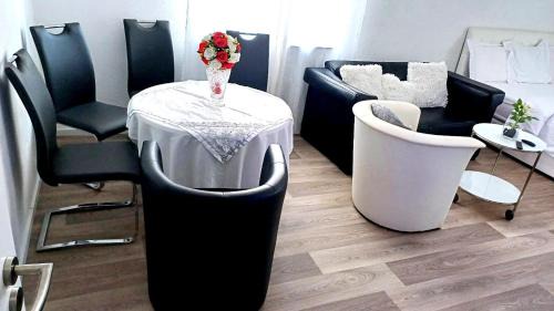 Frankenbach Apartment | Gemütliches Loft 150 m von SLK klinikum Böckingen