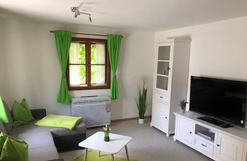 Kochel am See House | Cozy Mooshäusl: Family-Friendly Retreat in Nature