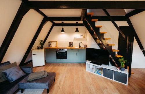 Furstenberg House | Cozy Nurdachhaus Retreat with Sauna in Nature Paradise