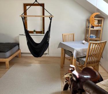 Theenhausen Apartment | Gemütliches, ruhiges Zimmer mit eigenem Bad