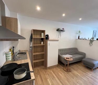 Neureut Sudlicher Teil Apartment | Cozy Studio Apartment in Karlsruhe Neureut - Near Uni/KIT