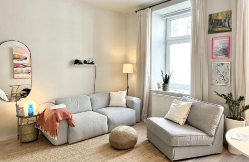 Roßau Apartment | Cozy Studio in Servitenviertel - Rated 9.3/10 by Guests