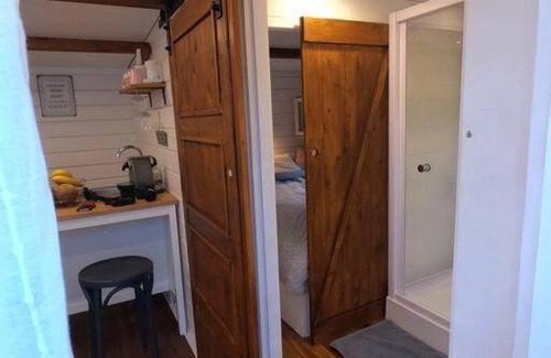 Bad Sauerbrunn House | Cozy Tinyhouse Retreat in Villa Garden for Families