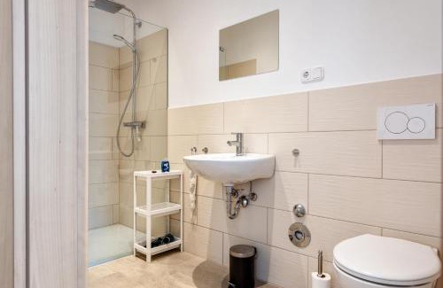 Kleve Apartment | Cozy Central Apartment with Netflix & Family-Friendly Perks