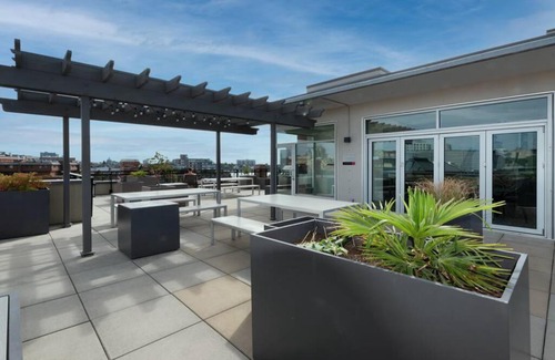 Downtown Victoria Apartment | Inviting Stay at the Gem at the Janion with Family-Friendly Amenities
