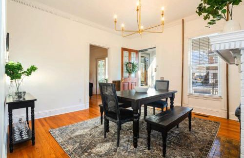 Jeffersonville House | Delightful Gem of Jeffersonville: 4-Star Family Retreat